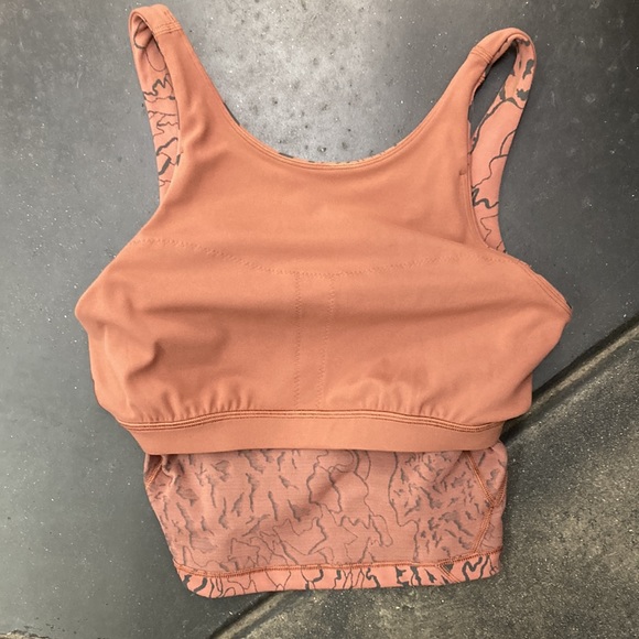 Lululemon Animal Print Crop Top - Picture 4 of 4